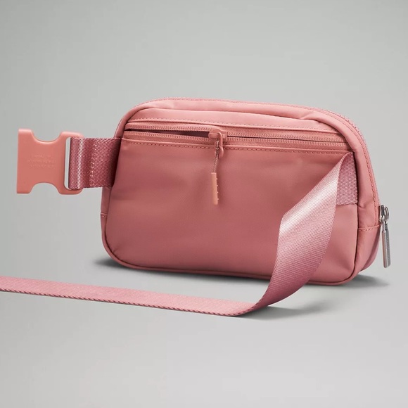 NWT [Lululemon] Everywhere Belt Bag in Pastel Pink 💖 - Picture 6 of 9